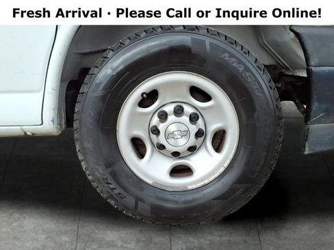 Used 2020 Chevrolet Express 2500 w/ Communications Package image 9