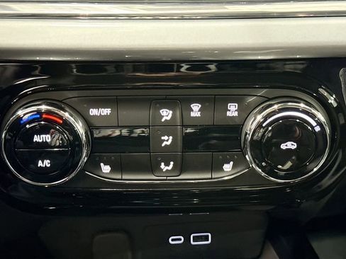 New 2026 Chevrolet Trax LT w/ Driver Confidence Package image 16