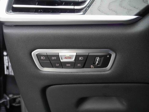 Used 2022 BMW X7 xDrive40i image 16