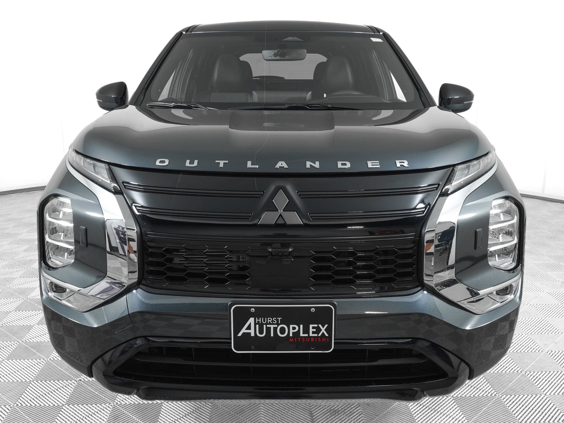 Used 2026 Mitsubishi Outlander LE AWD/4WD image 2