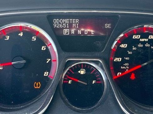 Used 2016 GMC Acadia SLE FWD image 19