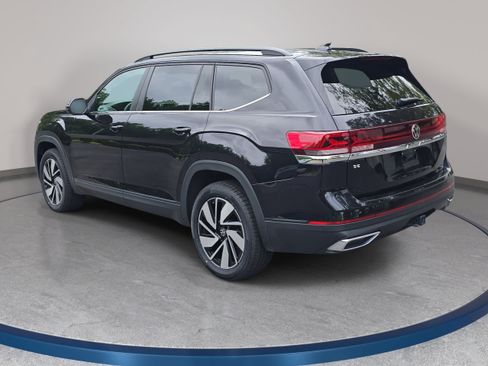 Certified 2024 Volkswagen Atlas SE FWD image 7