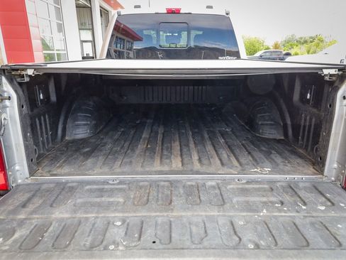 Used 2021 Ford F250 Platinum w/ FX4 Off-Road Package AWD/4WD image 5
