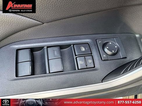 Certified 2025 Toyota RAV4 LE AWD/4WD image 22