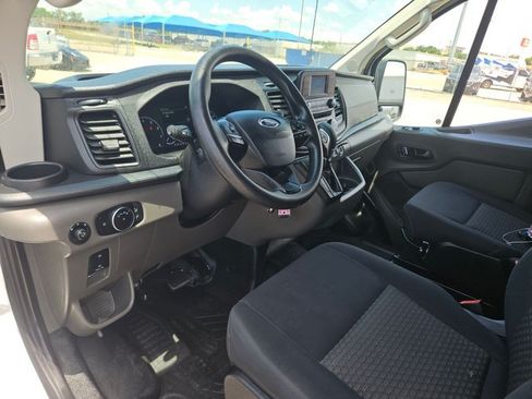 Used 2025 Ford Transit 250 Low Roof w/ Exterior Upgrade Package RWD image 19