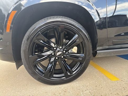 Used 2025 Cadillac Escalade Sport Platinum w/ LPO, Floor Liner Package AWD/4WD image 23