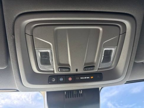 Used 2023 Chevrolet Silverado 1500 Custom AWD/4WD image 25