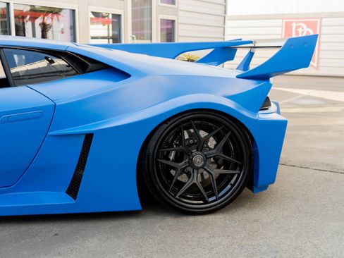 Used 2016 Lamborghini Huracan LP 580-2 image 8