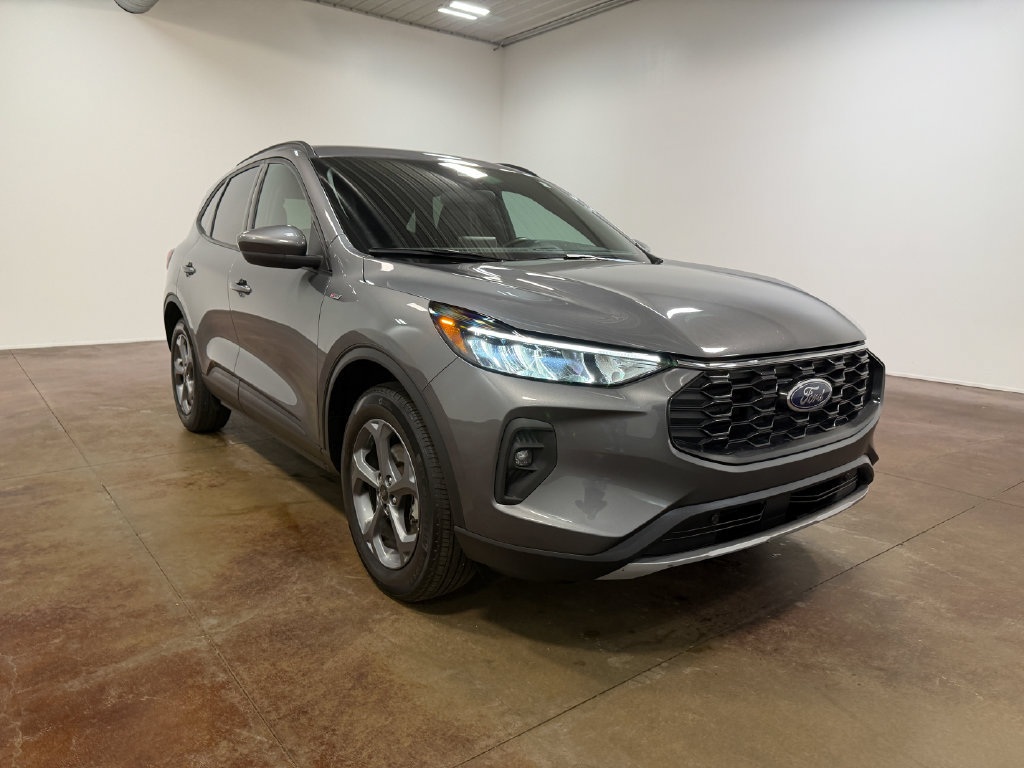 Used 2025 Ford Escape ST-Line Select AWD/4WD image 30