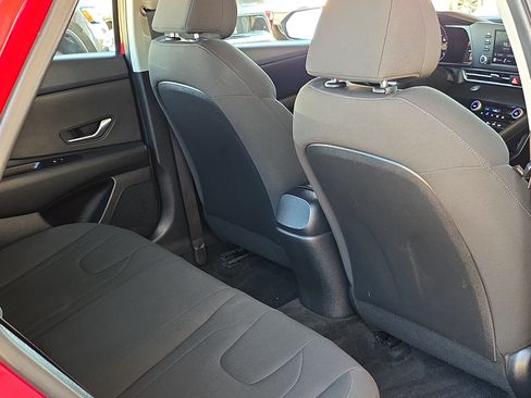 Used 2023 Hyundai Elantra SEL w/ Preferred Accessory Package FWD image 25