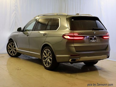Used 2026 BMW X7 xDrive40i AWD/4WD image 9