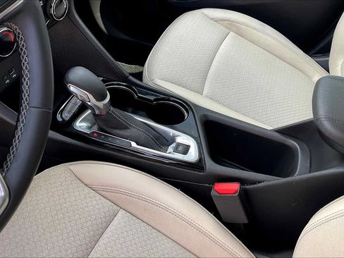 Used 2025 Buick Encore GX Preferred FWD image 15