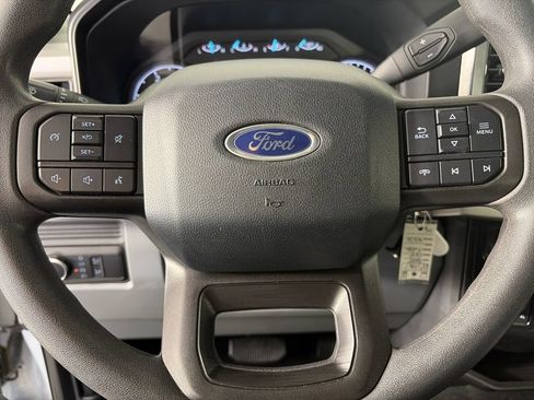 Certified 2025 Ford F250 XLT AWD/4WD image 16