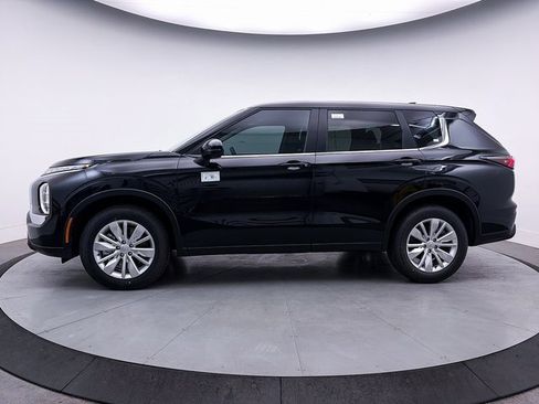 New 2025 Mitsubishi Outlander ES image 4