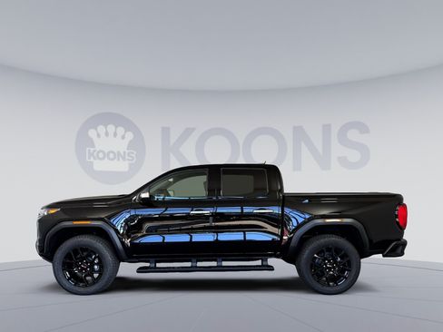 New 2026 GMC Canyon Denali w/ LPO, Denali Black Edition AWD/4WD image 2