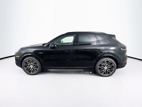 New 2026 Porsche Cayenne E-Hybrid AWD/4WD image 2