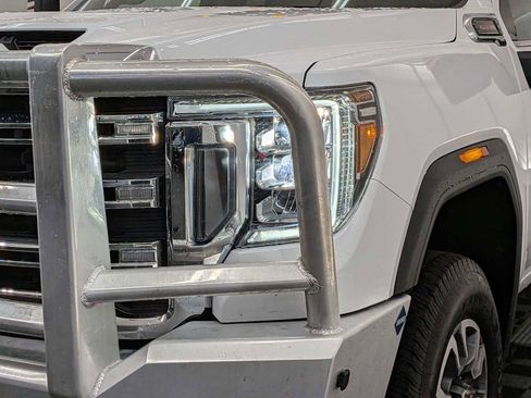 Used 2023 GMC Sierra 3500 SLE w/ SLE Convenience Package image 10