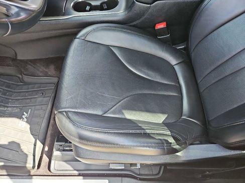 Used 2017 Lincoln MKC Reserve AWD/4WD image 11