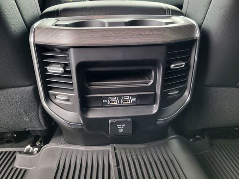 New 2026 RAM 2500 Laramie w/ Night Edition AWD/4WD image 30