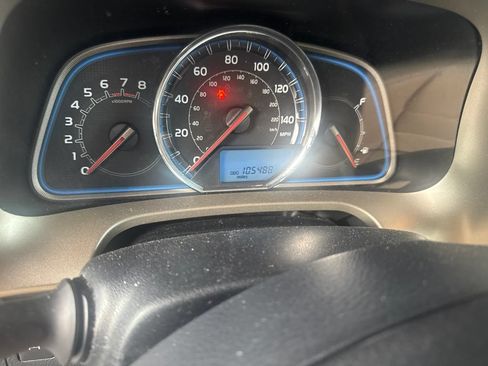 Used 2013 Toyota RAV4 Limited AWD/4WD image 4