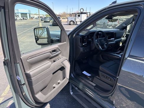 New 2026 Chevrolet Silverado 3500 LTZ w/ LTZ Plus Package AWD/4WD image 9