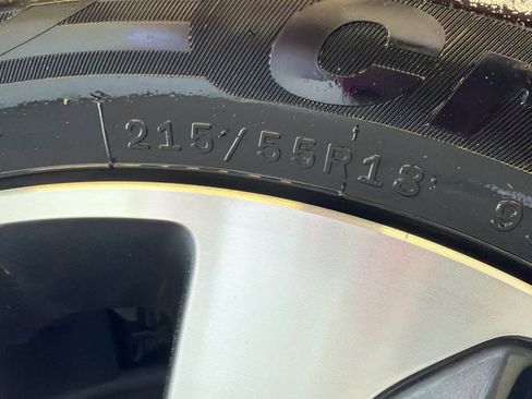 Used 2021 Buick Encore Preferred FWD image 12