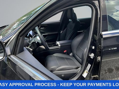 Used 2025 Mercedes-Benz C 300 Sedan image 25