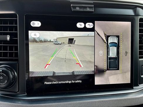 Used 2025 Ford F350 Platinum w/ FX4 Off-Road Package image 23