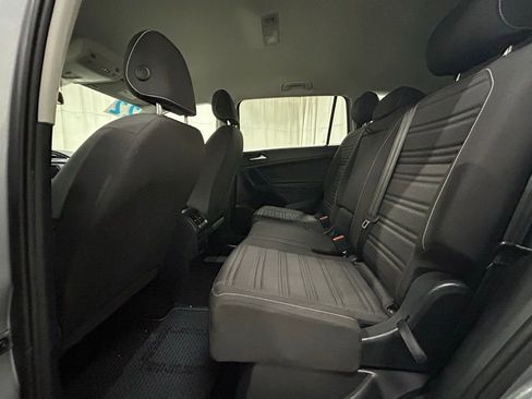 Used 2022 Volkswagen Tiguan S image 29