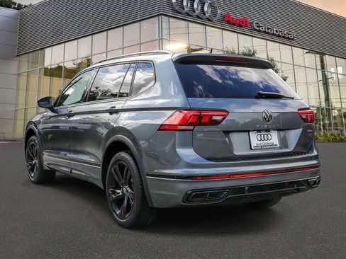 Used 2024 Volkswagen Tiguan SE R-Line image 2