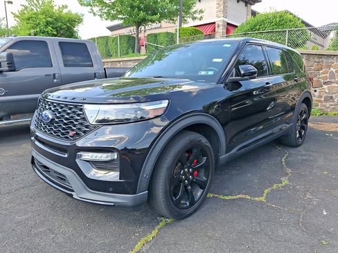 Used 2022 Ford Explorer ST w/ Equipment Group 401A AWD/4WD image 3