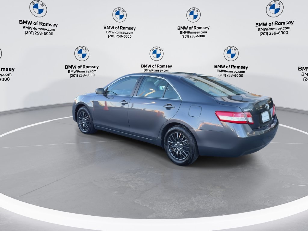 Used 2011 Toyota Camry LE FWD image 6