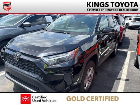 Used 2023 Toyota RAV4 XLE w/ Convenience Package AWD/4WD image 4