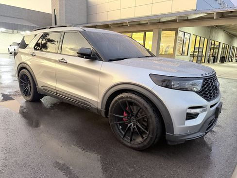 Used 2020 Ford Explorer ST w/ ST Street Pack AWD/4WD image 5