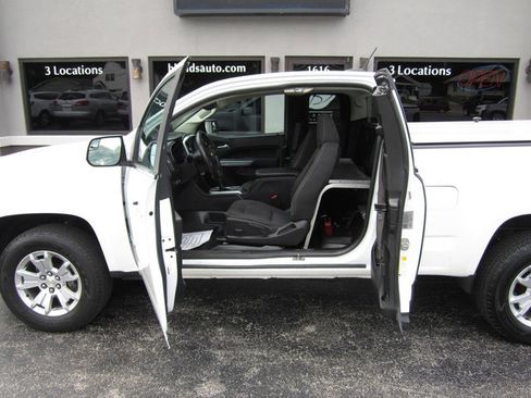 Used 2020 Chevrolet Colorado LT w/ Safety Package image 6