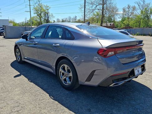 Used 2021 Kia K5 LXS FWD image 4