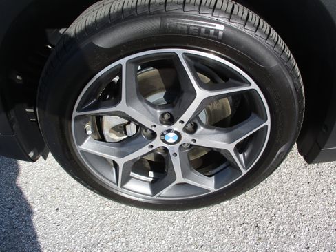 Used 2016 BMW X1 xDrive28i image 9