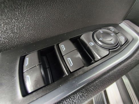 Certified 2025 Chevrolet Silverado 2500 LT w/ Convenience Package image 23