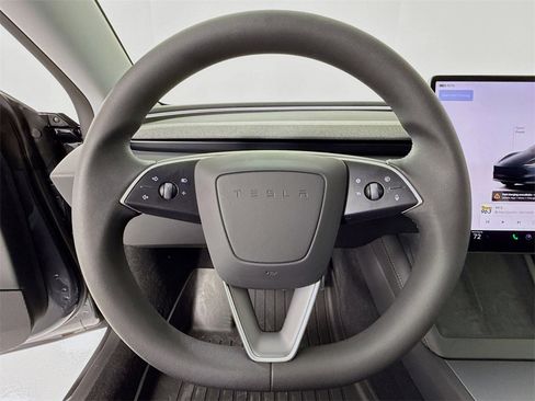 Used 2025 Tesla Model 3 Long Range image 13