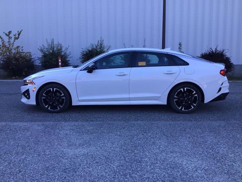 Used 2024 Kia K5 GT-Line w/ GT-Line Premium Package image 4