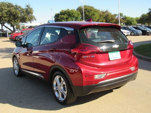 Used 2020 Chevrolet Bolt LT image 9