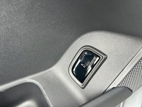 Used 2024 Cadillac Lyriq Sport RWD image 46