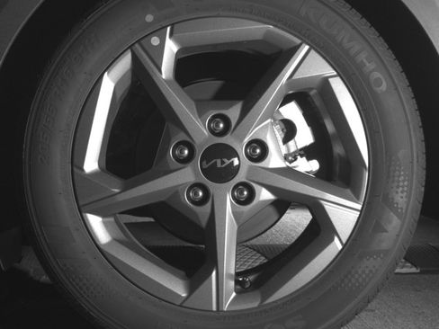 Used 2025 Kia K4 LXS image 13