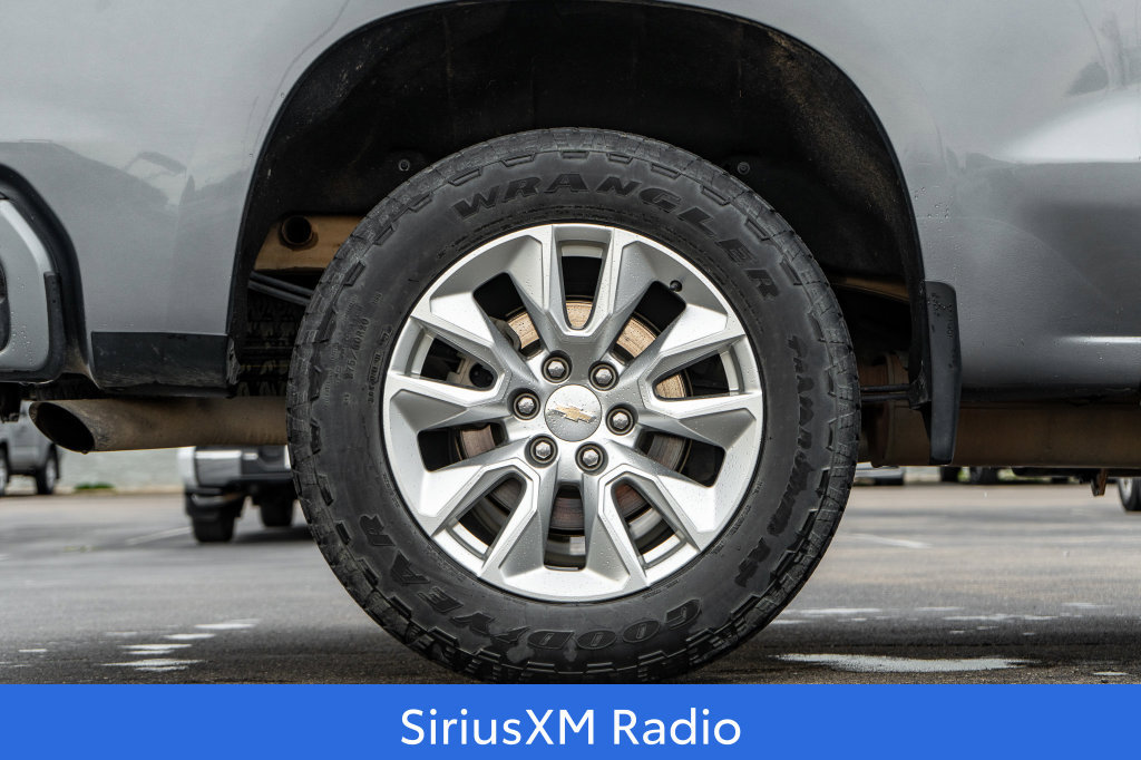 Used 2023 Chevrolet Silverado 1500 Custom AWD/4WD image 9
