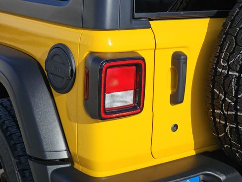 Used 2020 Jeep Wrangler Unlimited Sport image 35