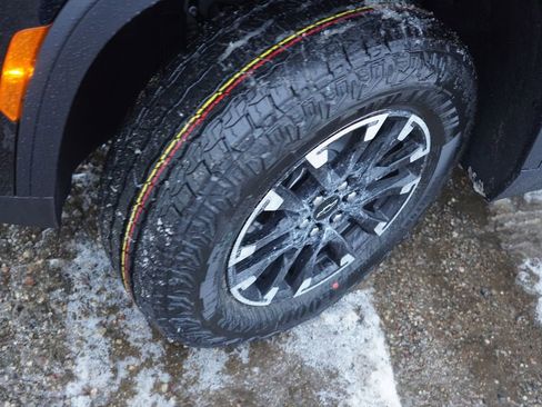 New 2026 Chevrolet Traverse Z71 w/ Driver Confidence Package image 11