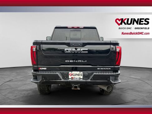 Used 2025 GMC Sierra 2500 Denali Ultimate AWD/4WD image 9