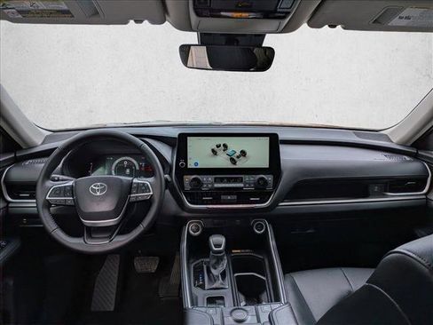 Certified 2026 Toyota Grand Highlander XLE image 19