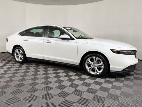 Used 2025 Honda Accord LX image 7