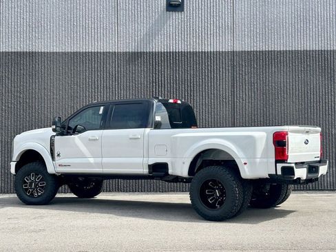 New 2026 Ford F350 Lariat w/ Lariat Premium Package image 3